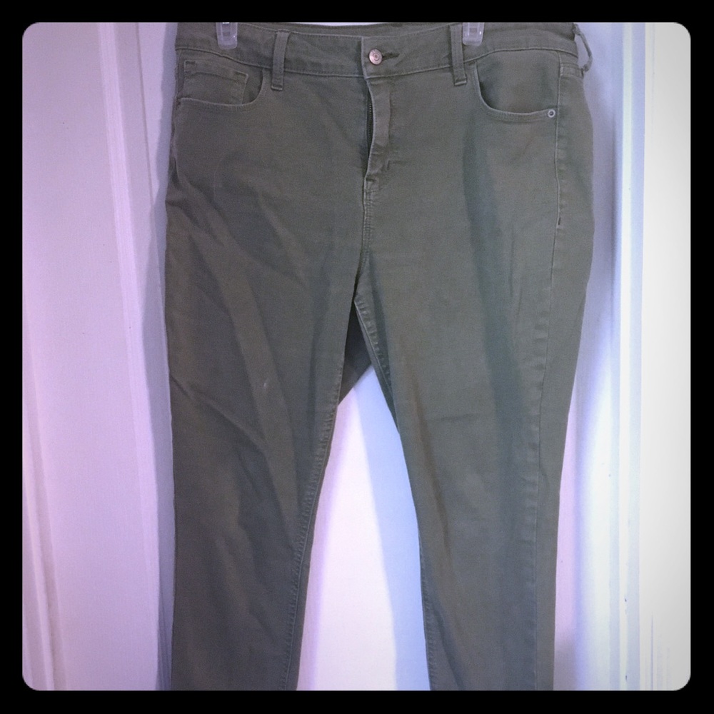 Old Navy Rockstar Super Skinny Jeans